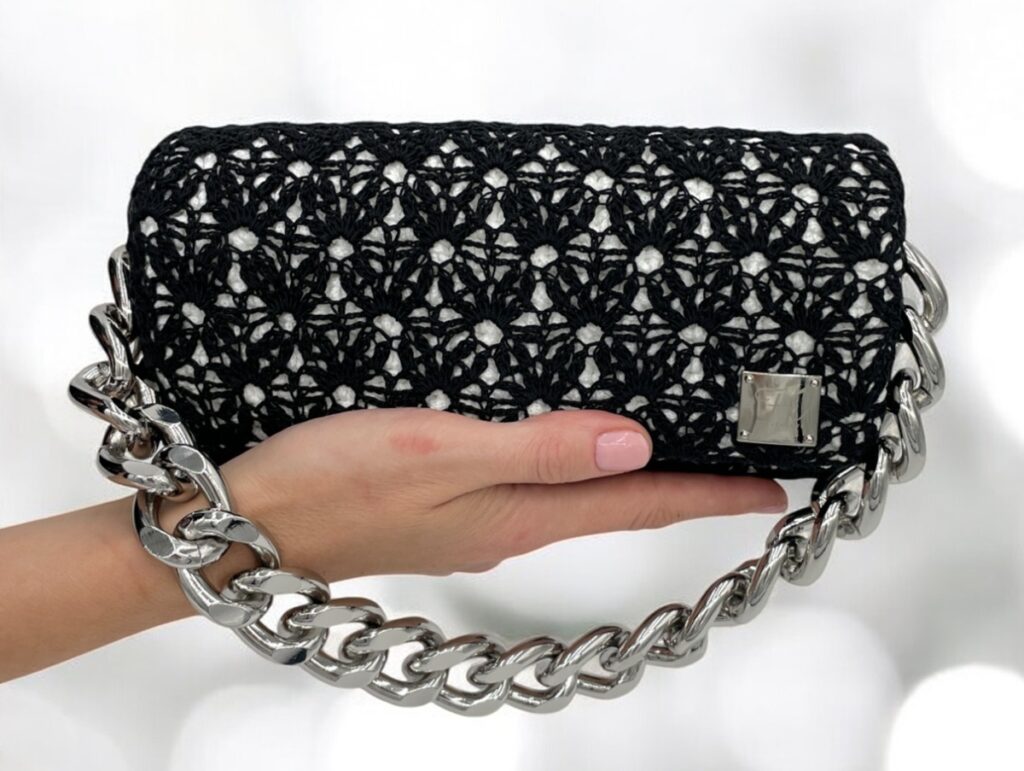 Torebka Frozen Keys – idealny prezent świąteczny dla wyjątkowej kobiety