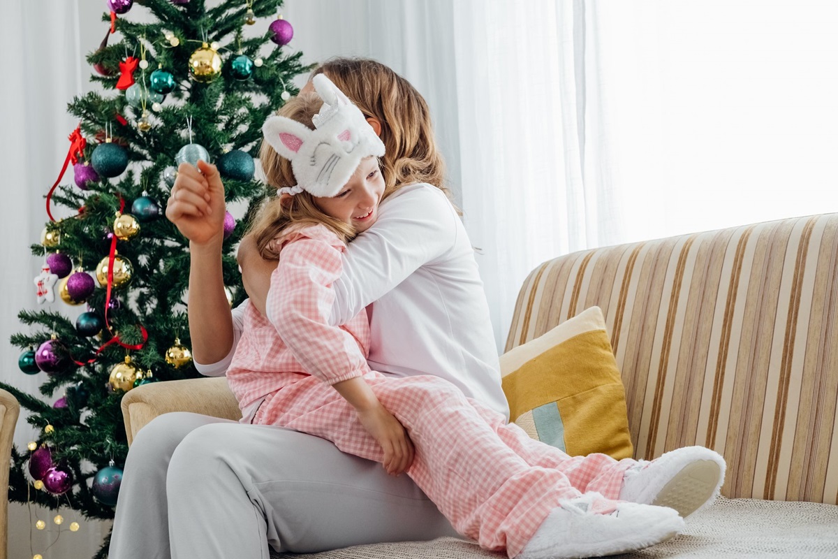 You are currently viewing Święta pełne ciepła — jak wspólnie celebrować Boże Narodzenie w czasie choroby dziecka?