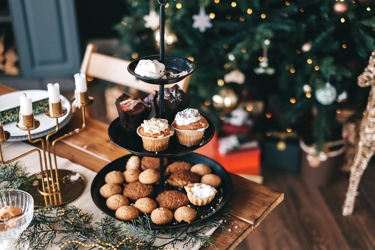 You are currently viewing Wigilijne obżarstwo: jak jeść, by nie pękać z przejedzenia