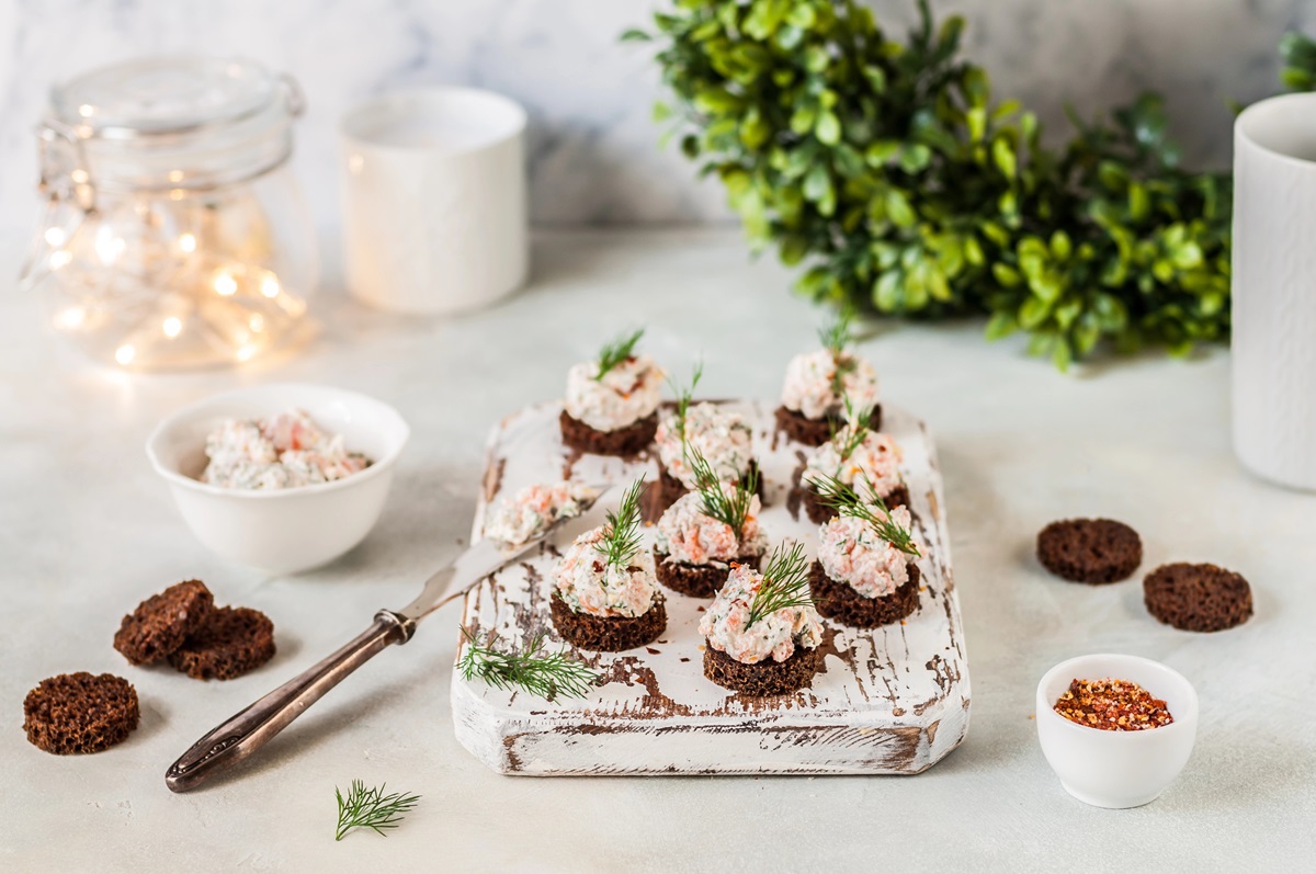 You are currently viewing Karnawałowe przekąski z pstrąga