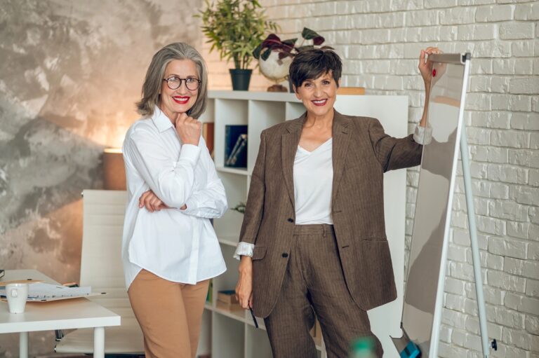 Read more about the article Kobiety i marki osobiste w social mediach: siła nowoczesnych liderek