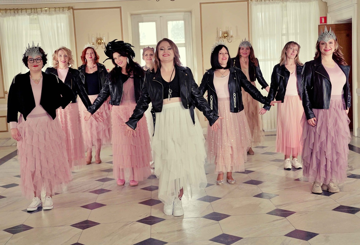 You are currently viewing Na przekór stereotypom – kobiety tańczą na swoich zasadach