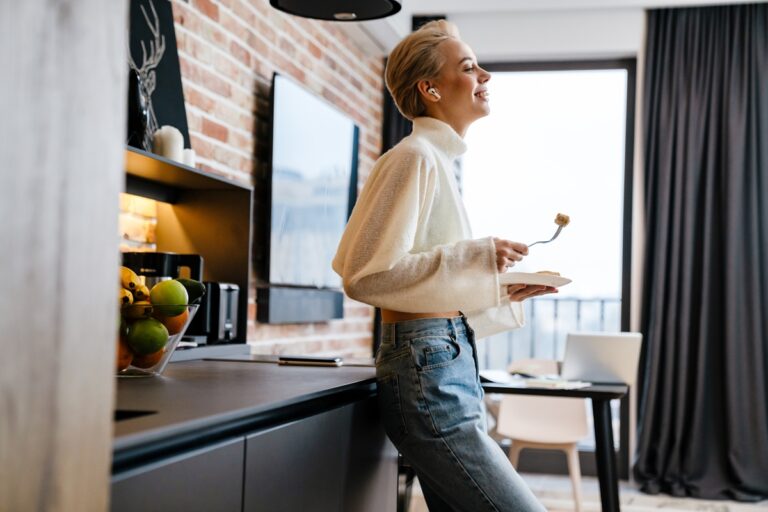 Read more about the article Paulina Smaszcz – petarda pamiętliwości czy rewolucjonistka?