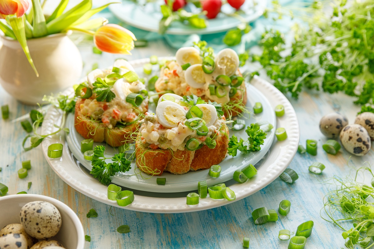 You are currently viewing Potrawy na wielkanocnym stole, których nie może zabraknąć