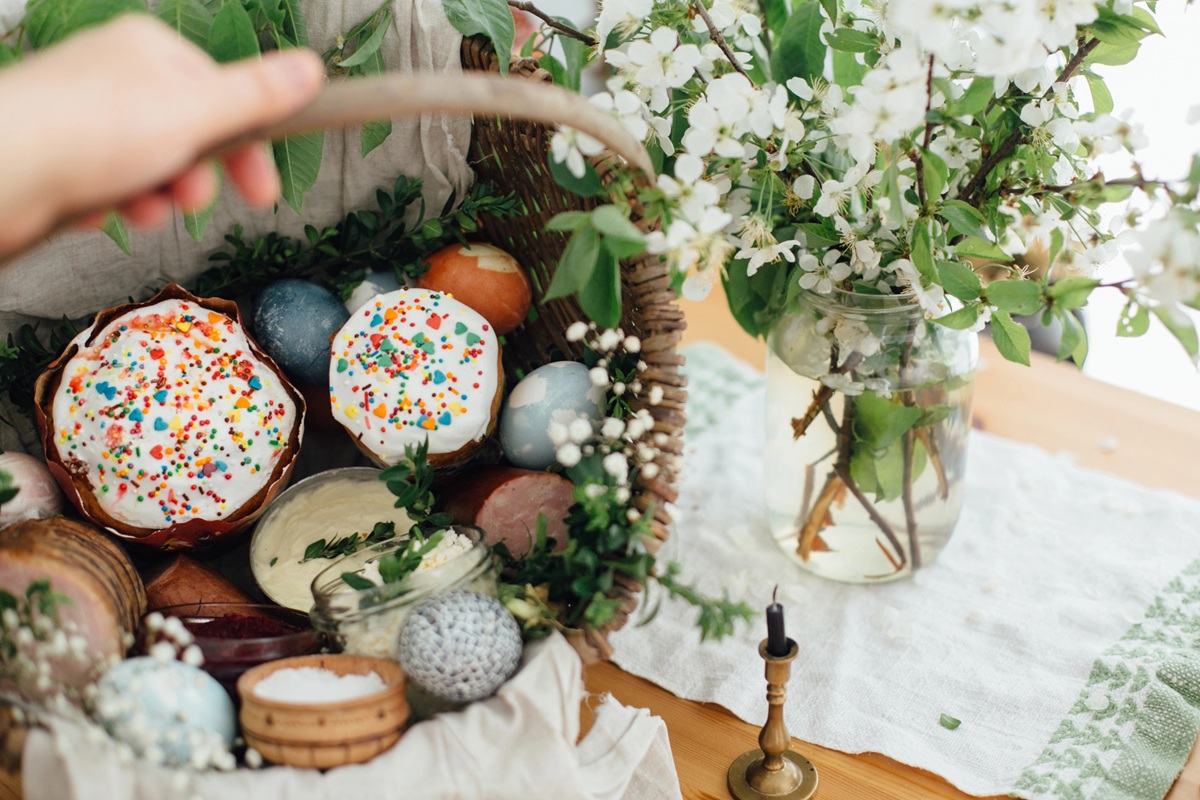 You are currently viewing Święconka wielkanocna: Co włożyć do koszyka wielkanocnego?