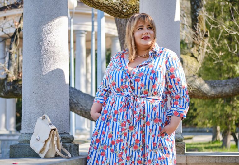 Read more about the article Bez Kompromisów: Moda zrywa szwy! (R)ewolucja mody plus size