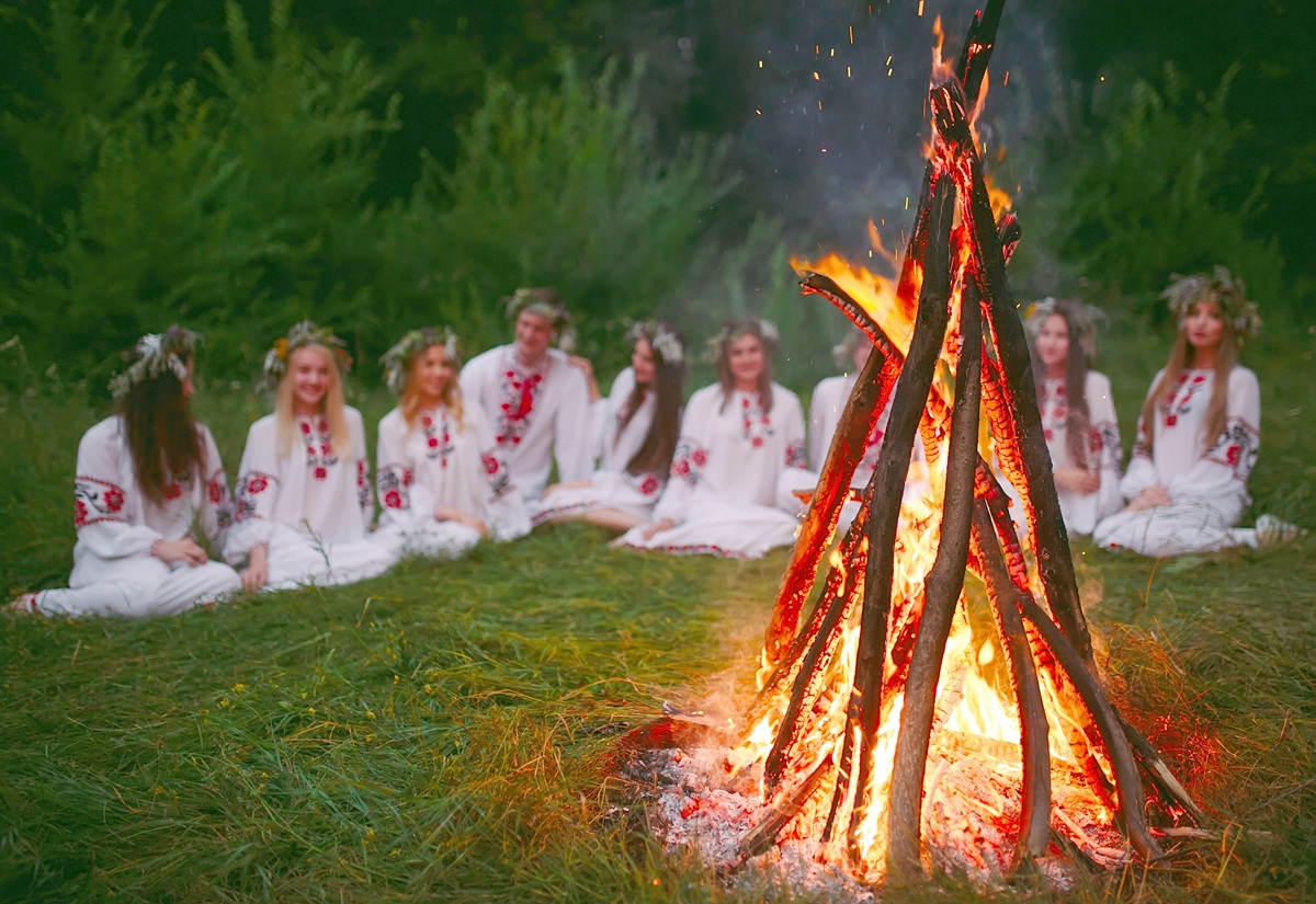 You are currently viewing „Moda na słowiańskość” – czego jeszcze nie wiesz o rodzimowierstwie?