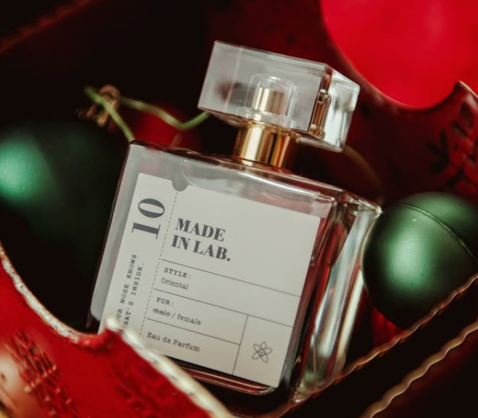 Read more about the article Perfumy zainspirowane ikonami. Stworzone dla codzienności