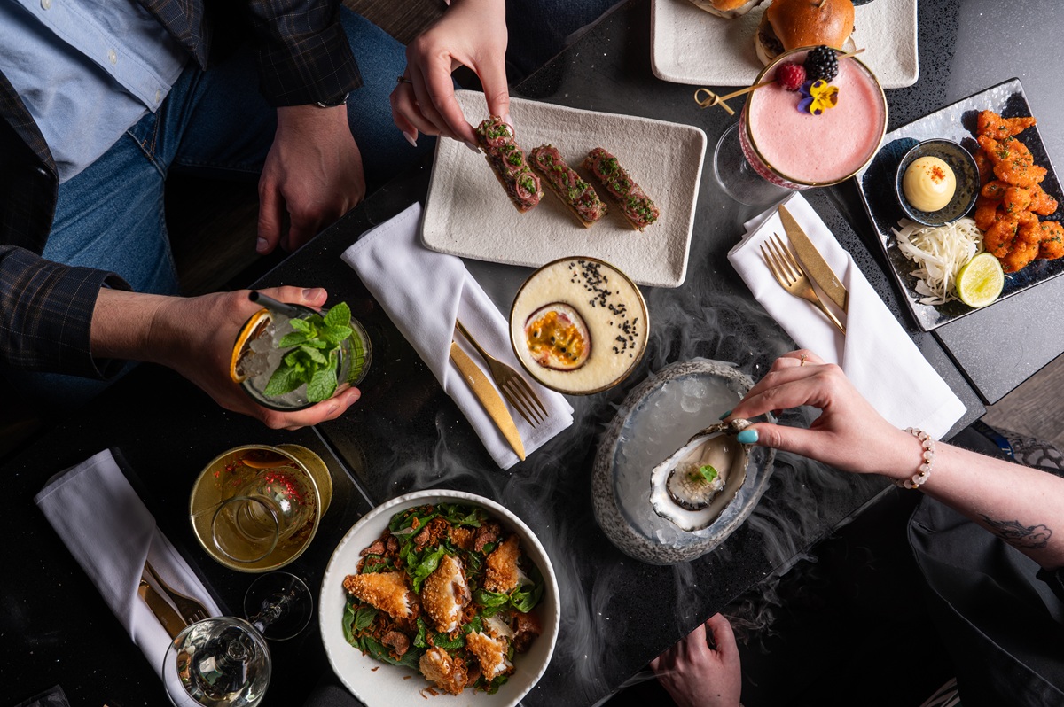 You are currently viewing Bary z widokiem na miasto – nowy wymiar miejskiego stylu życia