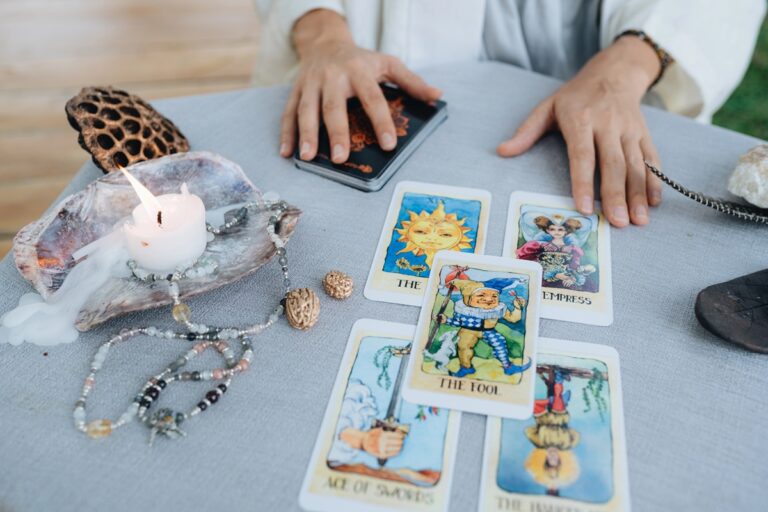 Read more about the article Horoskop miesięczny na czerwiec 2025