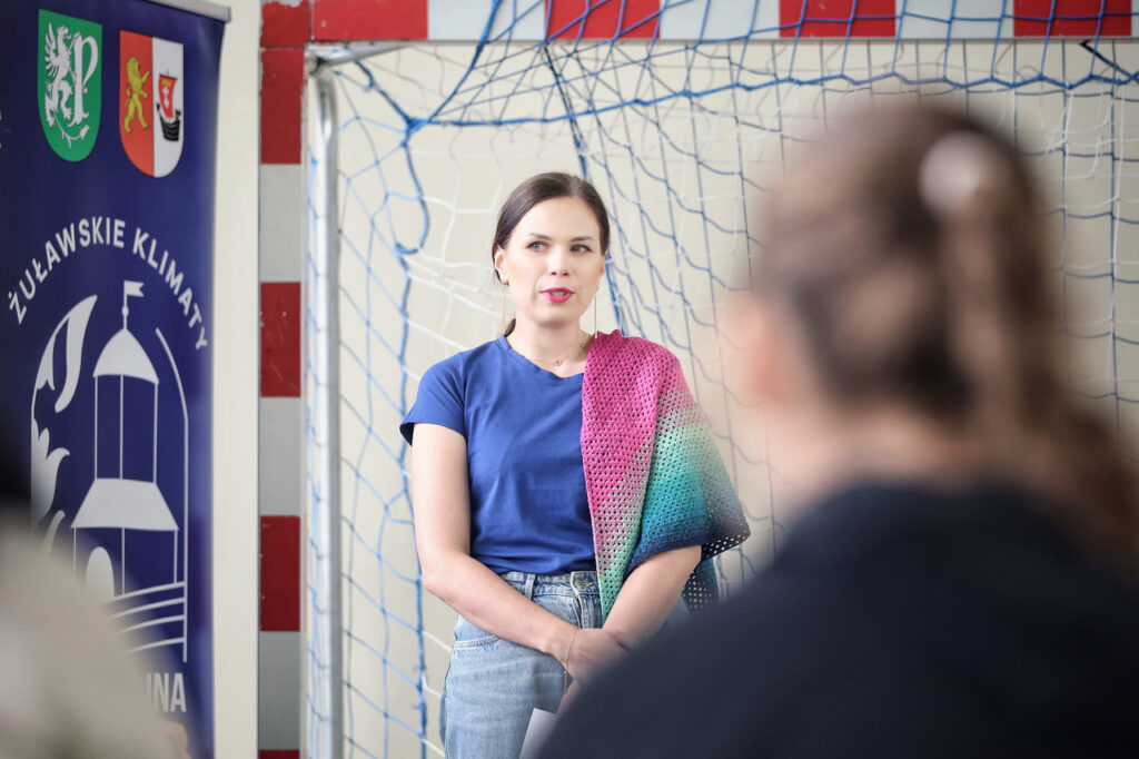 Dzierganie w Przejazdowie: lokalna inicjatywa, która niesie dobro