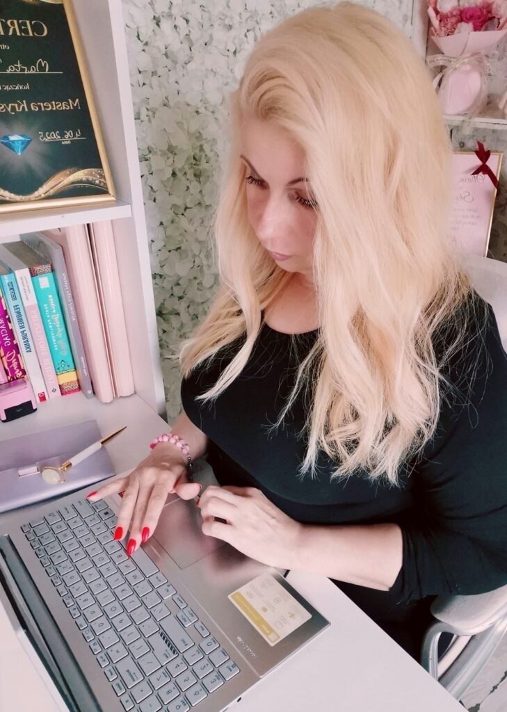 Biżuteria, która szepcze do duszy — inspirujący wywiad z Martą Pokój