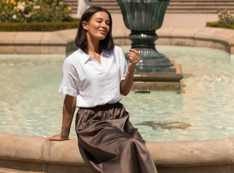 Read more about the article Modny look w chłodne letnie wieczory – inspiracje i praktyczne porady