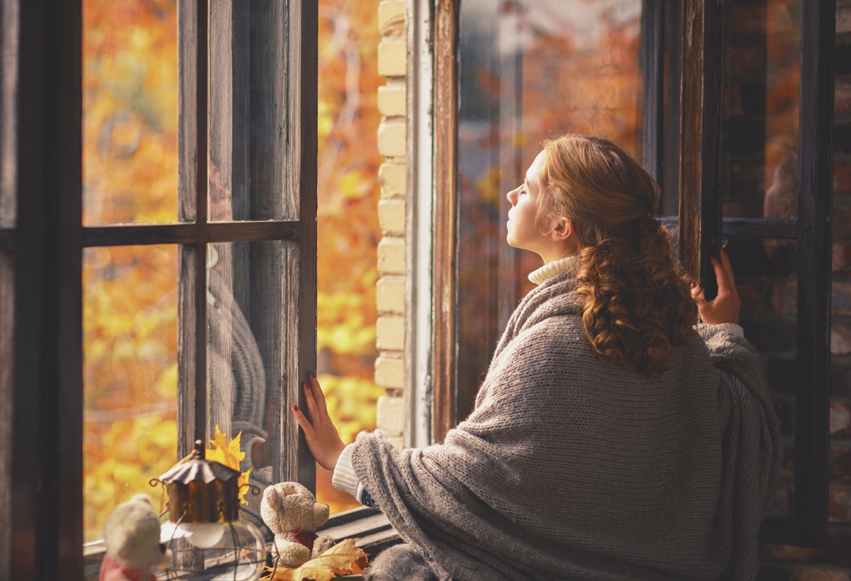 You are currently viewing Jesienny przewodnik dla kobiet – styl życia, rytuały, inspiracje i porady na magiczny sezon