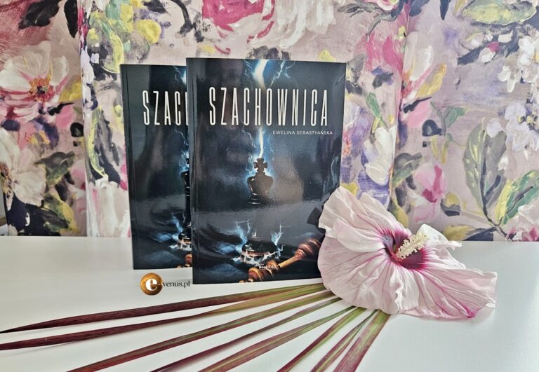 Read more about the article Książka „Szachownica” Eweliny Sebastyańskiej podbija serca czytelników
