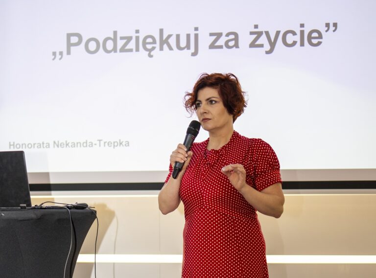 Read more about the article Holistyczne zdrowie to równowaga ciała, umysłu i duszy – rozmowa z Honoratą Nekanda-Trepka