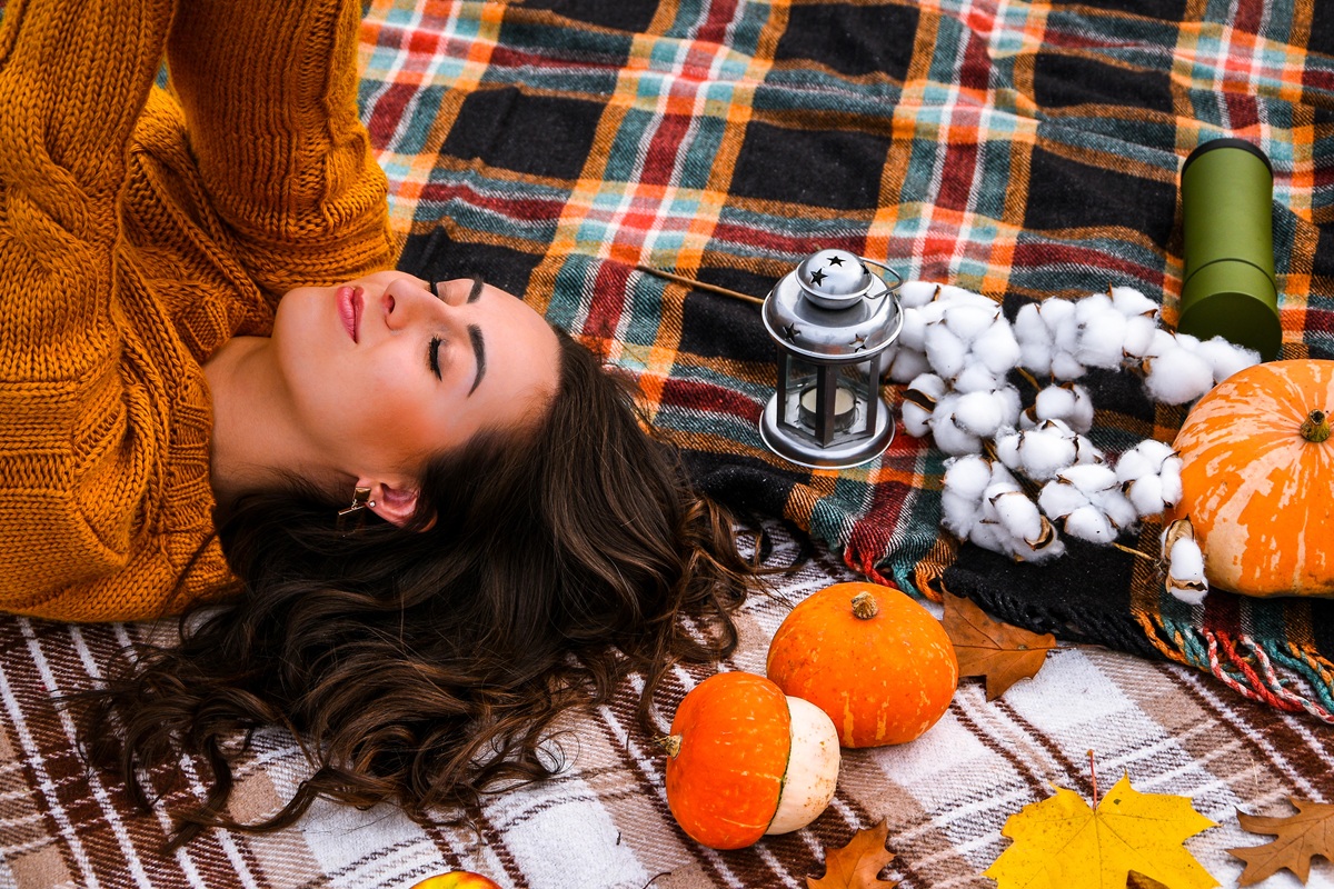 You are currently viewing Halloween, dynie i życie po wakacjach – jak przetrwać październik pełen kontrastów