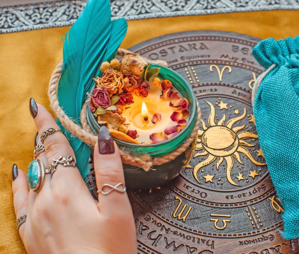 Horoskop miesięczny na październik 2025