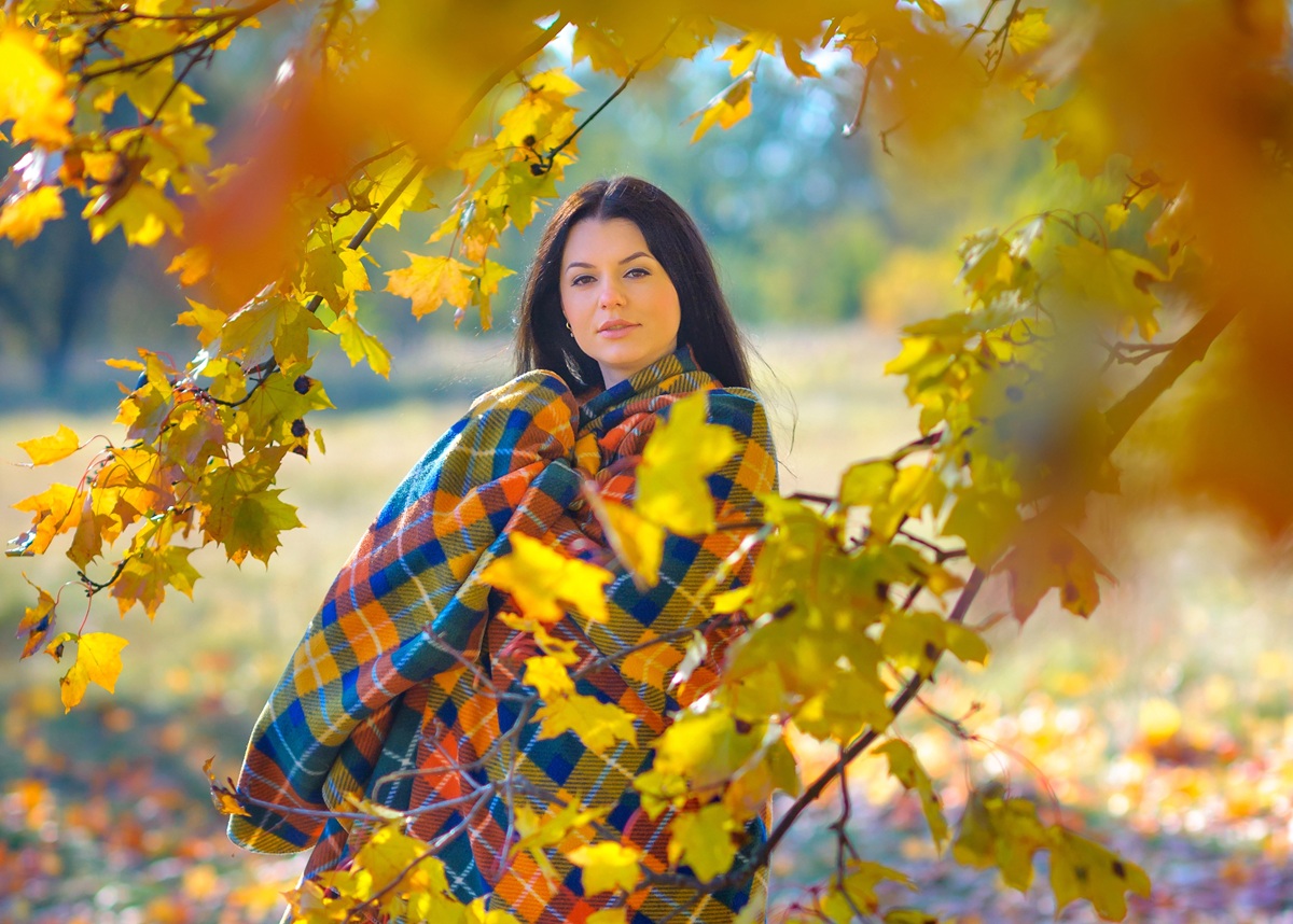 You are currently viewing Jesienne rytuały na świecie – jak różne kultury witają czas przemian, refleksji i plonów