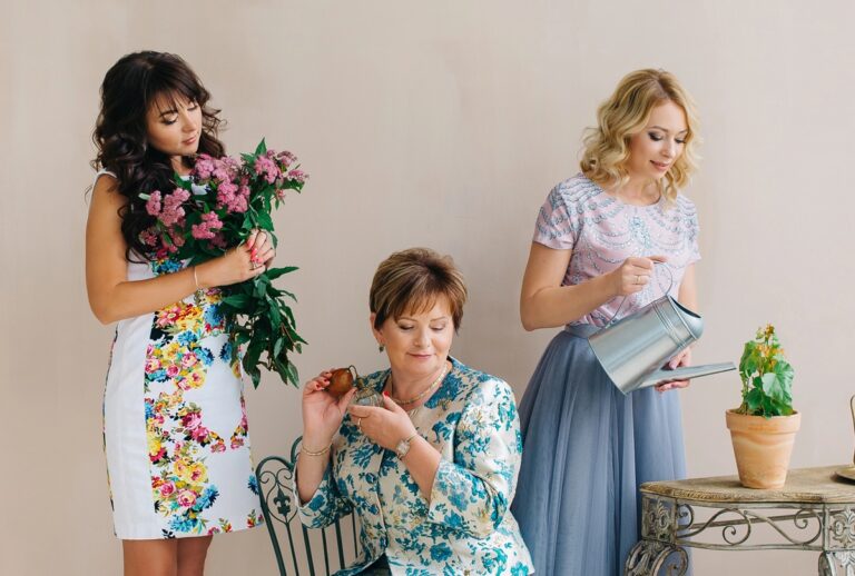 Kobiecy Dzień Kobiet – jak świętować go po swojemu? Popularny portal dla kobiet e-Wenus.pl