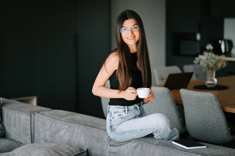 Kiedy przestajesz gonić, świat przychodzi sam [POSŁUCHAJ]. Popularny portal dla kobiet e-Wenus.pl