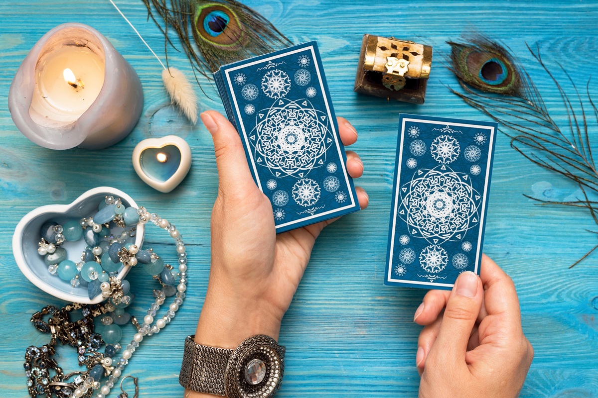 You are currently viewing Horoskop na maj 2026 – tarot dla wszystkich znaków